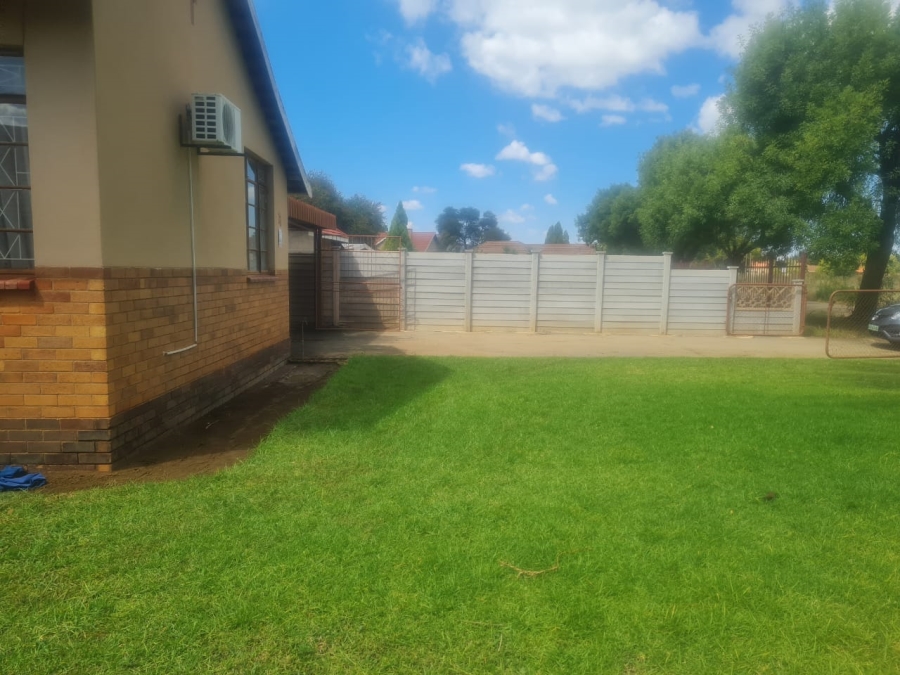  Bedroom Property for Sale in Ellaton North West